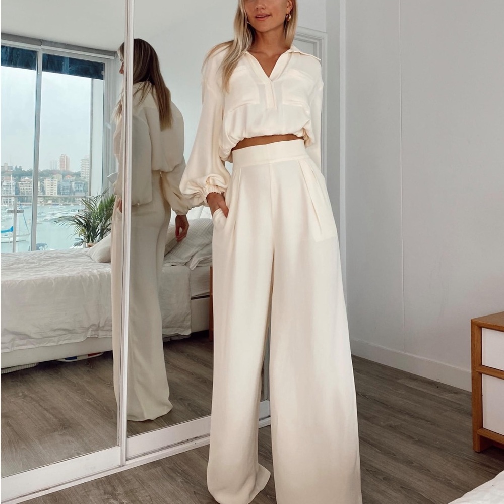 Shona Joy Jacobsen Gathered Waist Shirt - Picture 2 of 6